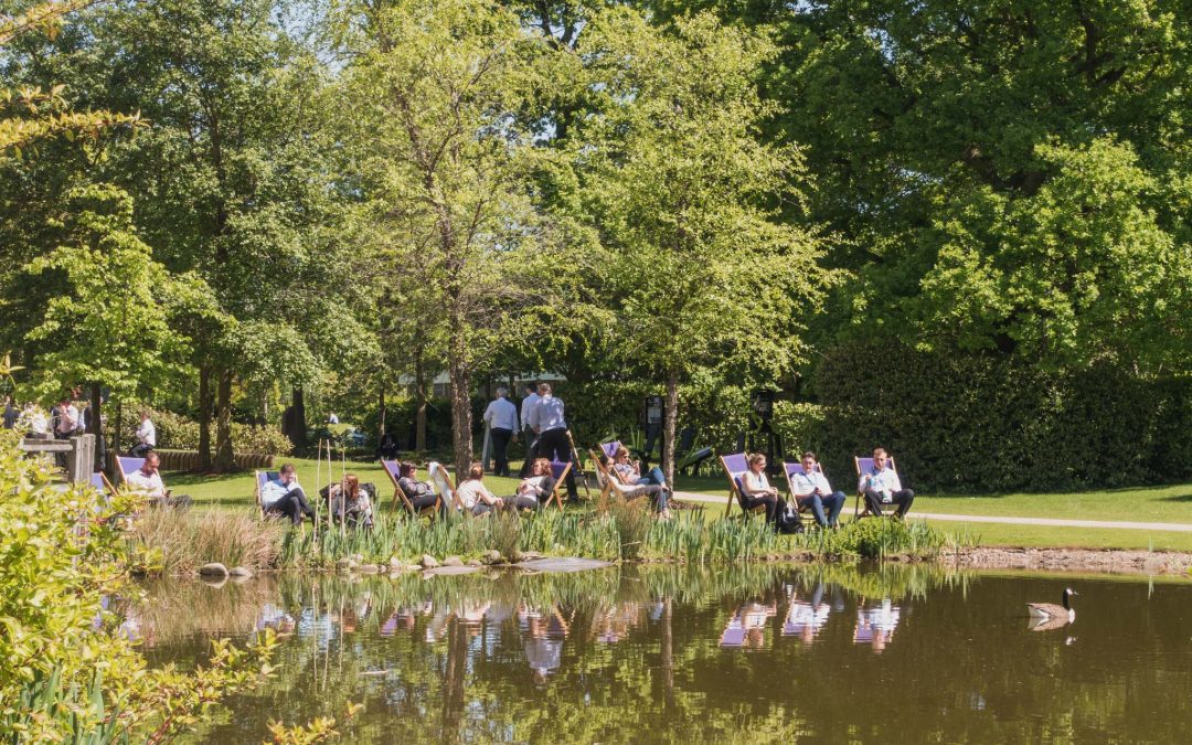 How nature boosts health & wellbeing at work